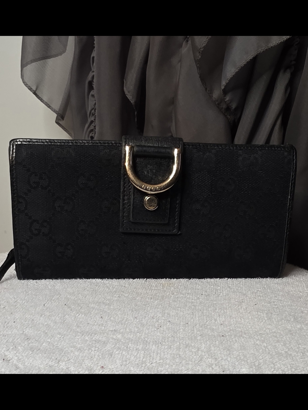 Authentic Gucci Black GG Canvas Abbey Wallet with Gold D-Ring